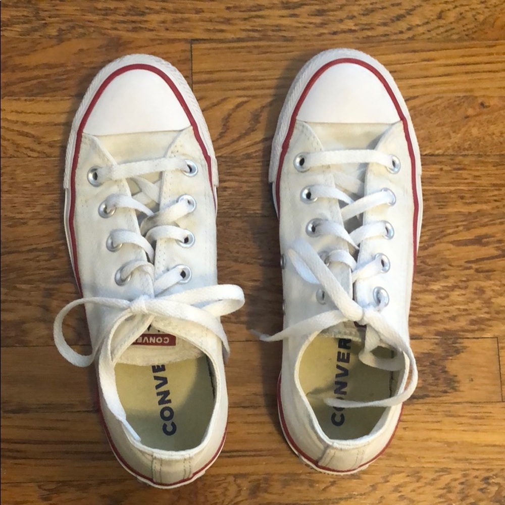 White Low Top Chuck Taylor All Star Converse
